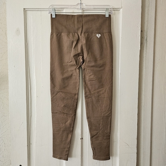 Women's Best Power Seamless Scrunch Regular Length Leggings Caribou Size Large - Picture 1 of 7